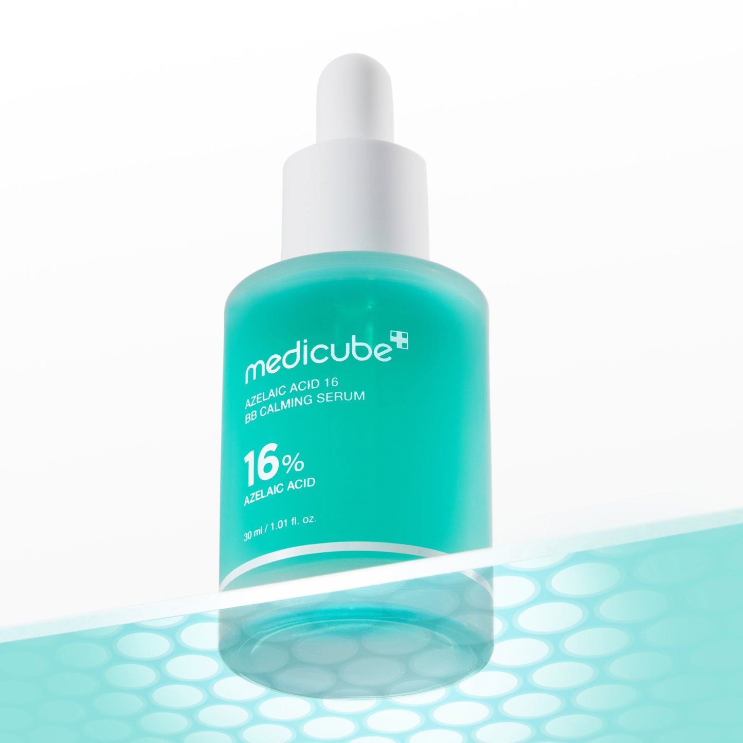 azelaic-acid-16-calming-serum-v7 01_b7a77460-867e-4b7c-b079-cfd94c5ff15c.jpg